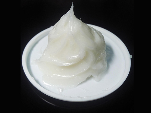 選擇塑膠零件潤(rùn)滑脂要考慮哪些因素呢？